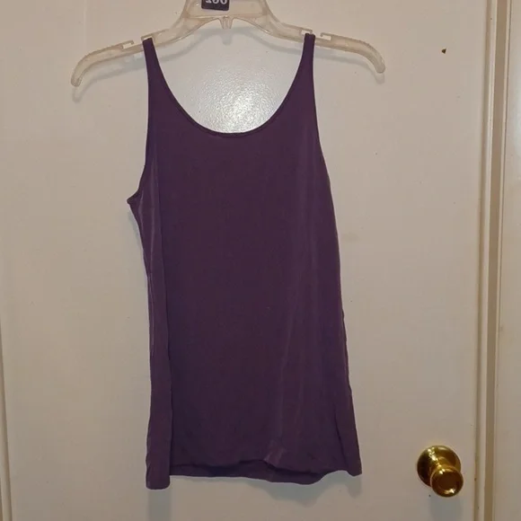 NWT - The Limited Floral Sleeveless Purple Top - Medium - Picture 5 of 5